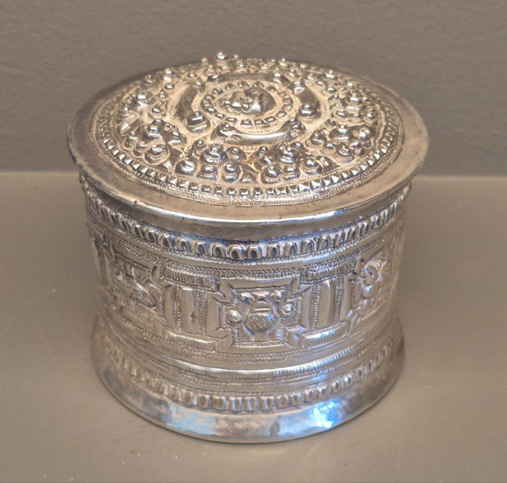 Antiek Zilveren Betel Box / 19de eeuw, Ophalen of Verzenden