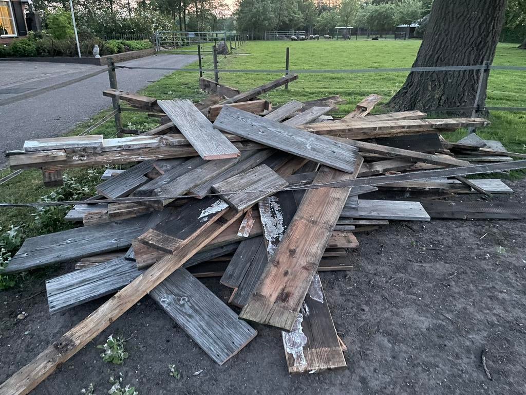 Gratis Haard hout +/- 1 m3 massief onbehandeld douglas, Ophalen, Gebruikt, 180 tot 250 cm, Planken
