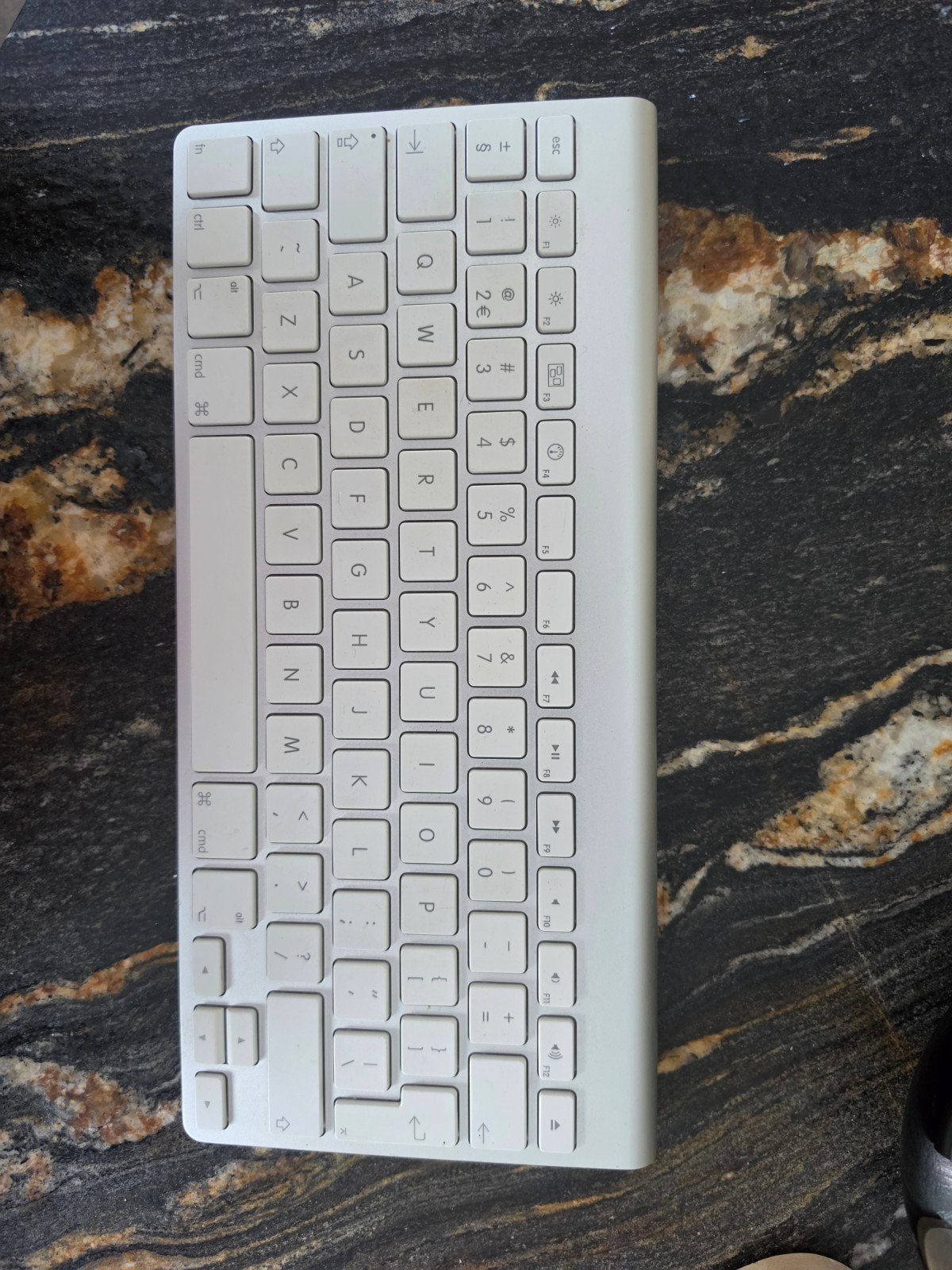 Apple  Keyboard - Draadloos en Compact, Ophalen of Verzenden, Zo goed als nieuw, Draadloos, Qwerty