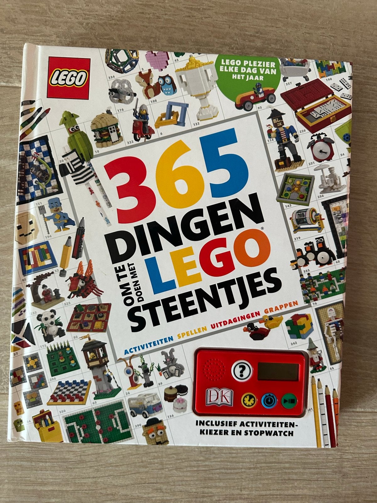 Nieuwst LEGO Boek: 365 Dingen om te doen met LEGO Steentjes, Kinderen en Baby's, Speelgoed | Bouwstenen, Ophalen of Verzenden