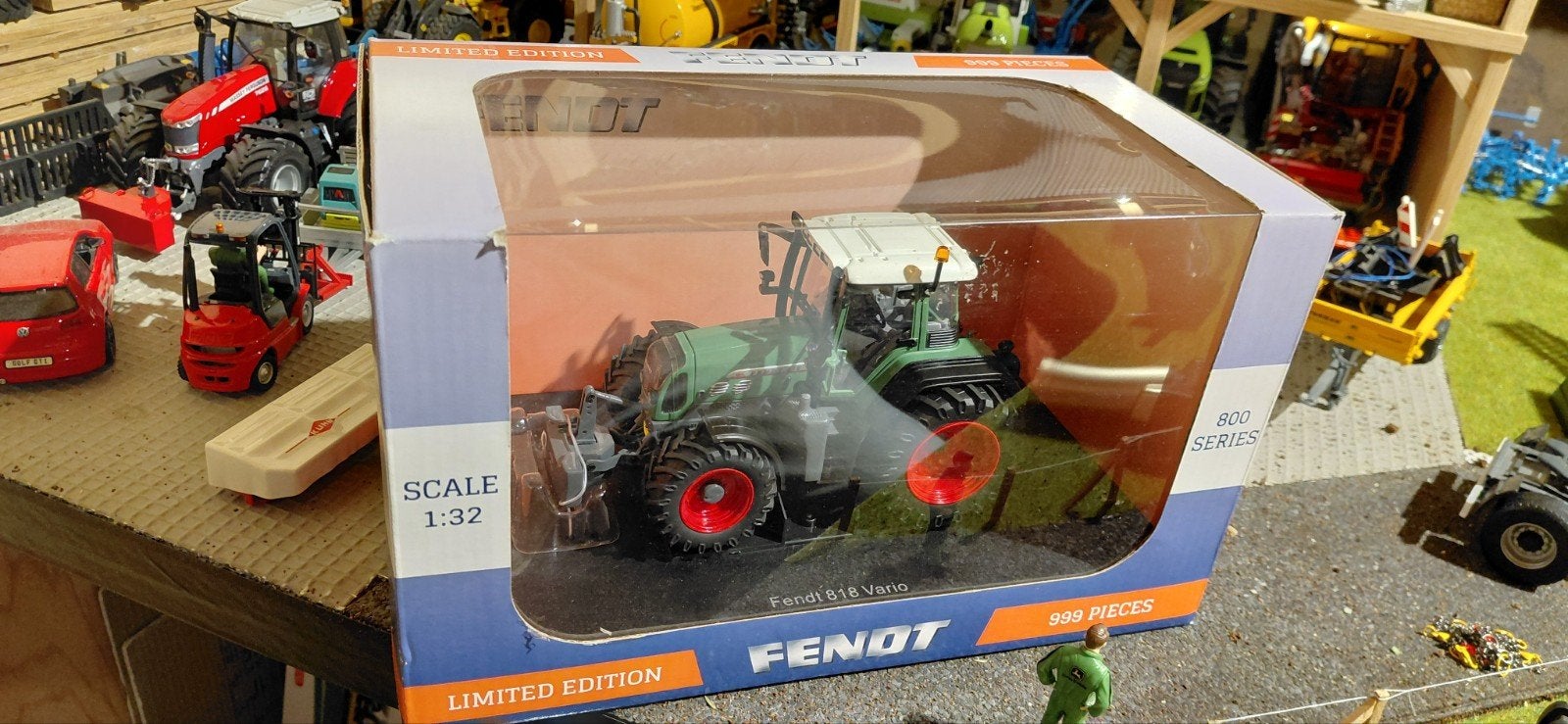 FENDT 818  UH Brede banden, Ophalen of Verzenden, Nieuw, Tractor of Landbouw, Universal Hobbies