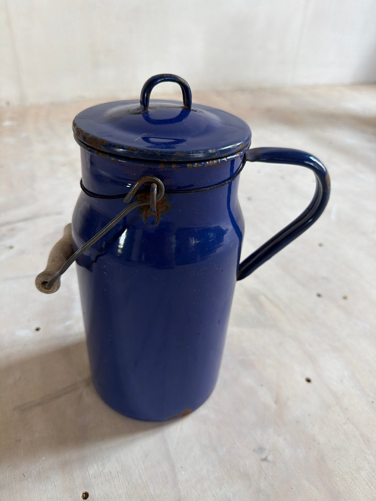 Antieke blauwe emaille melkkan met deksel, Ophalen of Verzenden