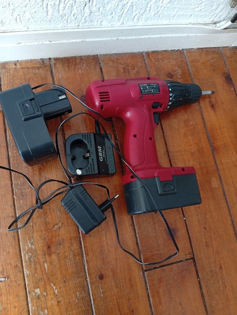 GBM accuboormachine CD12 pro, 12 V met extra accu & oplader, Gebruikt, Variabele snelheid, Ophalen of Verzenden, Boor- en Schroefmachine