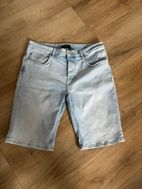 Lichtblauwe denim shorts van Anti Blue, W36 - W38 (confectie 52/54), Blauw, Ophalen of Verzenden, Zo goed als nieuw