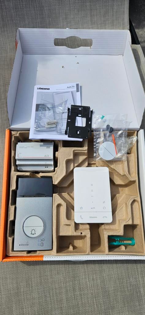Te koop bticino intercom., Ophalen of Verzenden, Nieuw