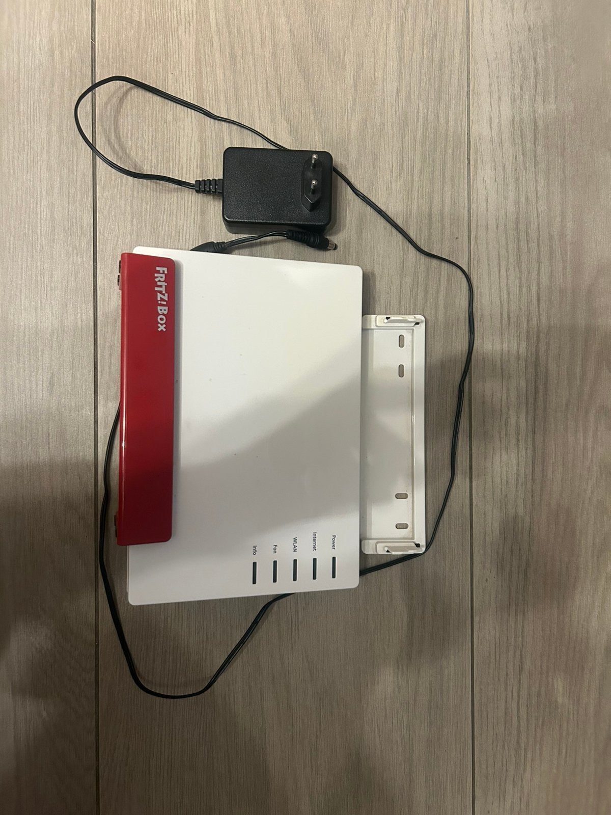 AVM FRITZ!Box 7581 Router / Modem, Computers en Software, Routers en Modems, Ophalen of Verzenden, Gebruikt, Router met modem