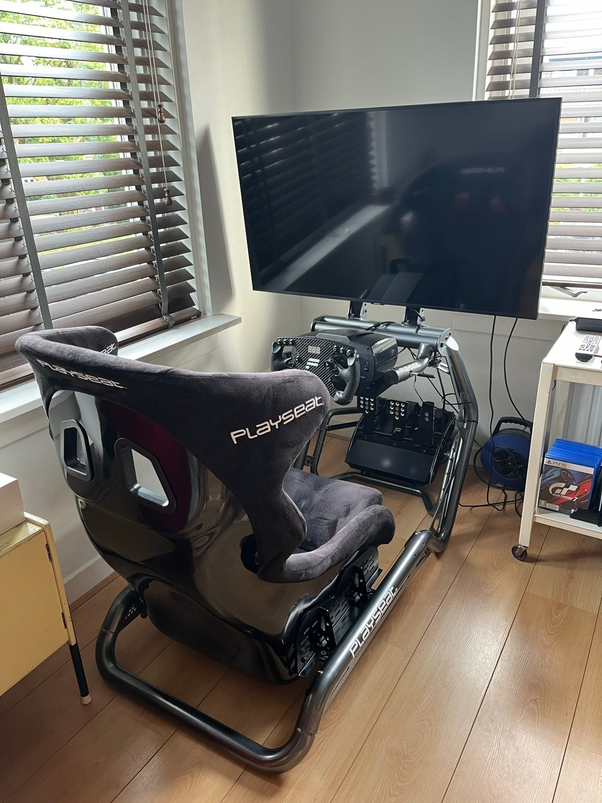 Complete Fanatec Sim Racing Setup met PS5 en TV, Ophalen, Zo goed als nieuw