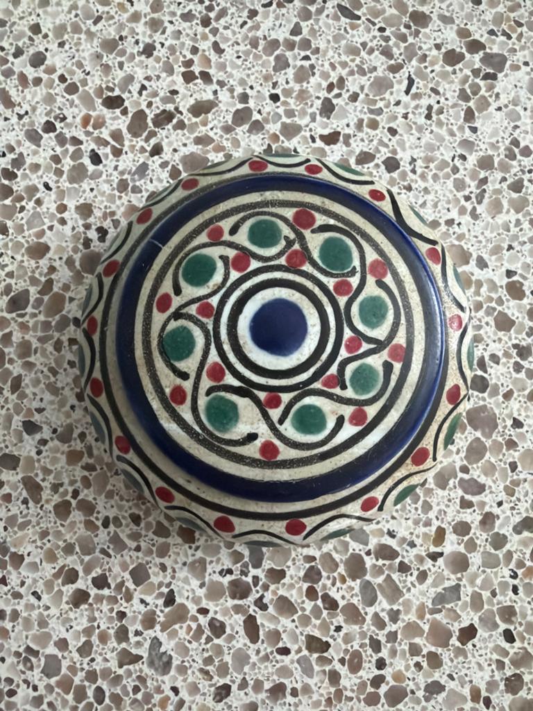 Handgeschilderd aardewerk potje, Antiek en Kunst, Antiek | Keramiek en Aardewerk, Verzenden