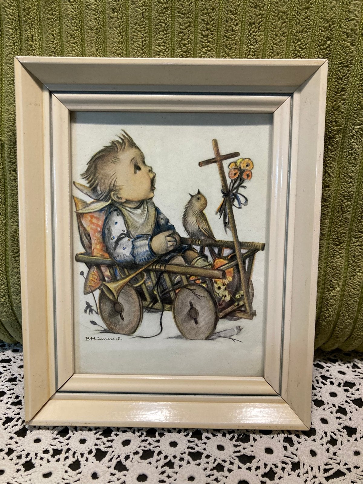 Vintage hummel schilderijtje, jongen in kar (120326), Ophalen of Verzenden, Overige typen, Prent, Achter glas