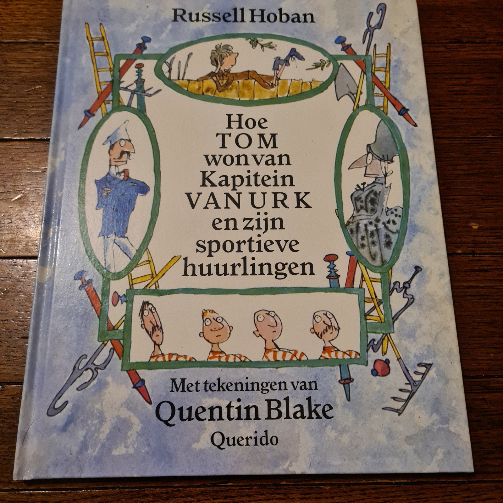 Russell Hoban - Hoe Tom won van Kapitein van urk en zijn ..., Boeken, Sprookjes en Fabels, Ophalen of Verzenden, Zo goed als nieuw