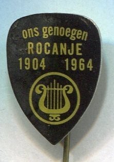 Ons Genoegen Rockanje 1904-1964 blik muziek speldje( L_196a), Verzenden, Zo goed als nieuw, Merk, Speldje of Pin
