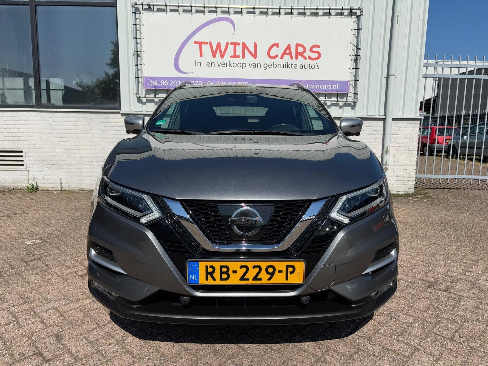 Nissan Qashqai 1.2 Tekna + AUTOMAAT NAVI LEER PANO BOSE 19 I, Gebruikt, 4 cilinders, Bedrijf, 1000 kg