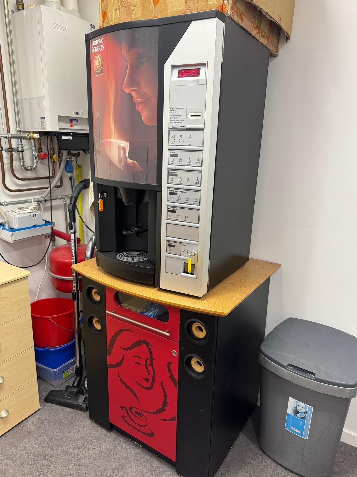 DE Koffiemachine (cafitesse 2100) met onderkast + filter, Ophalen, Afneembaar waterreservoir, Gebruikt, Overige typen