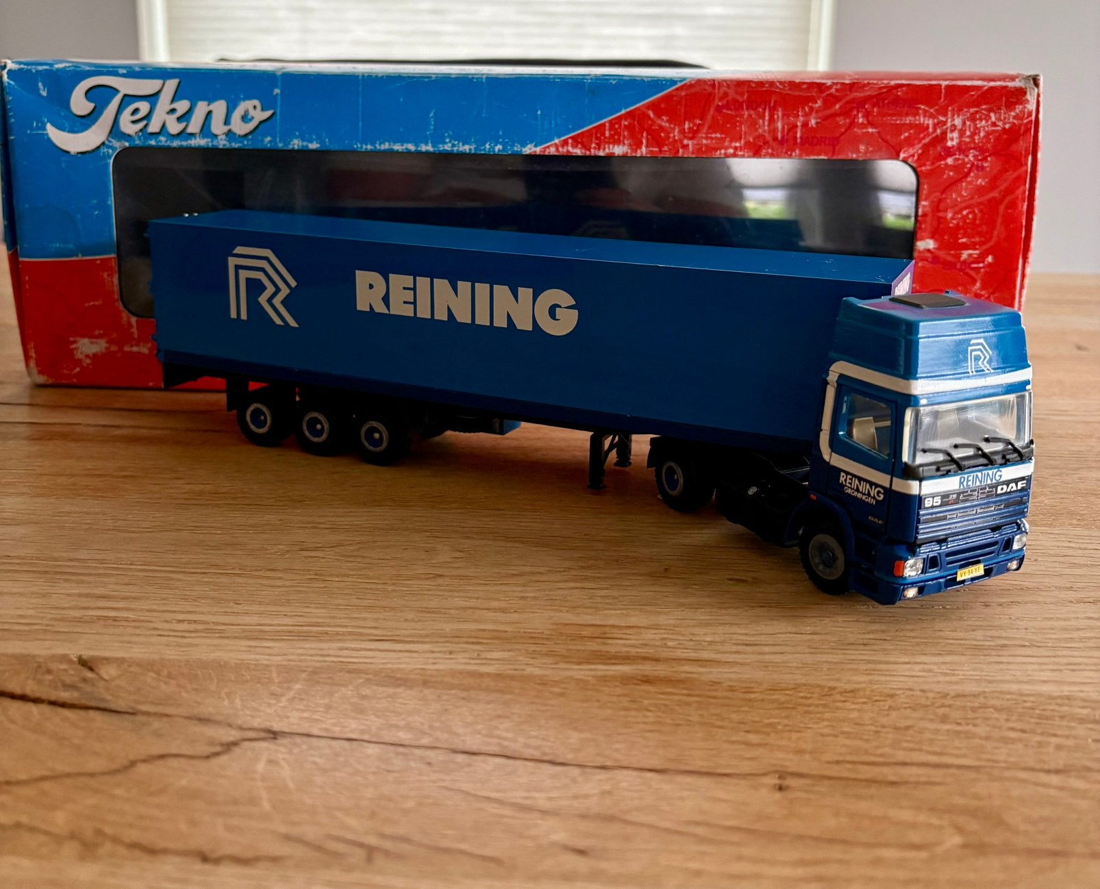 Tekno 1:50 Reining DAF 95 Topsleeper met oplegger, Verzenden, Zo goed als nieuw, Bus of Vrachtwagen, Overige merken