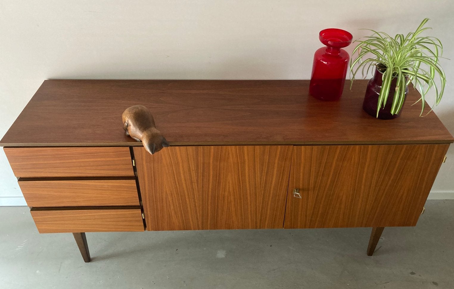 Midcentury vintage teak dressoir, Mid--Century Deens jaren 60 retr vintage sideboard lowboard, Gebruikt, RT Möbel, 150 tot 200 cm