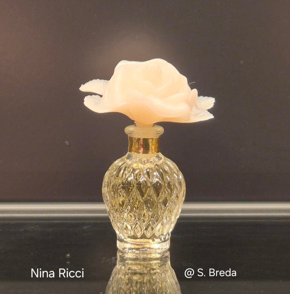 Nina Ricci - Capricci - Vintage jaren 60 miniatuur, Verzamelen, Ophalen of Verzenden, Zo goed als nieuw, Miniatuur, Gevuld