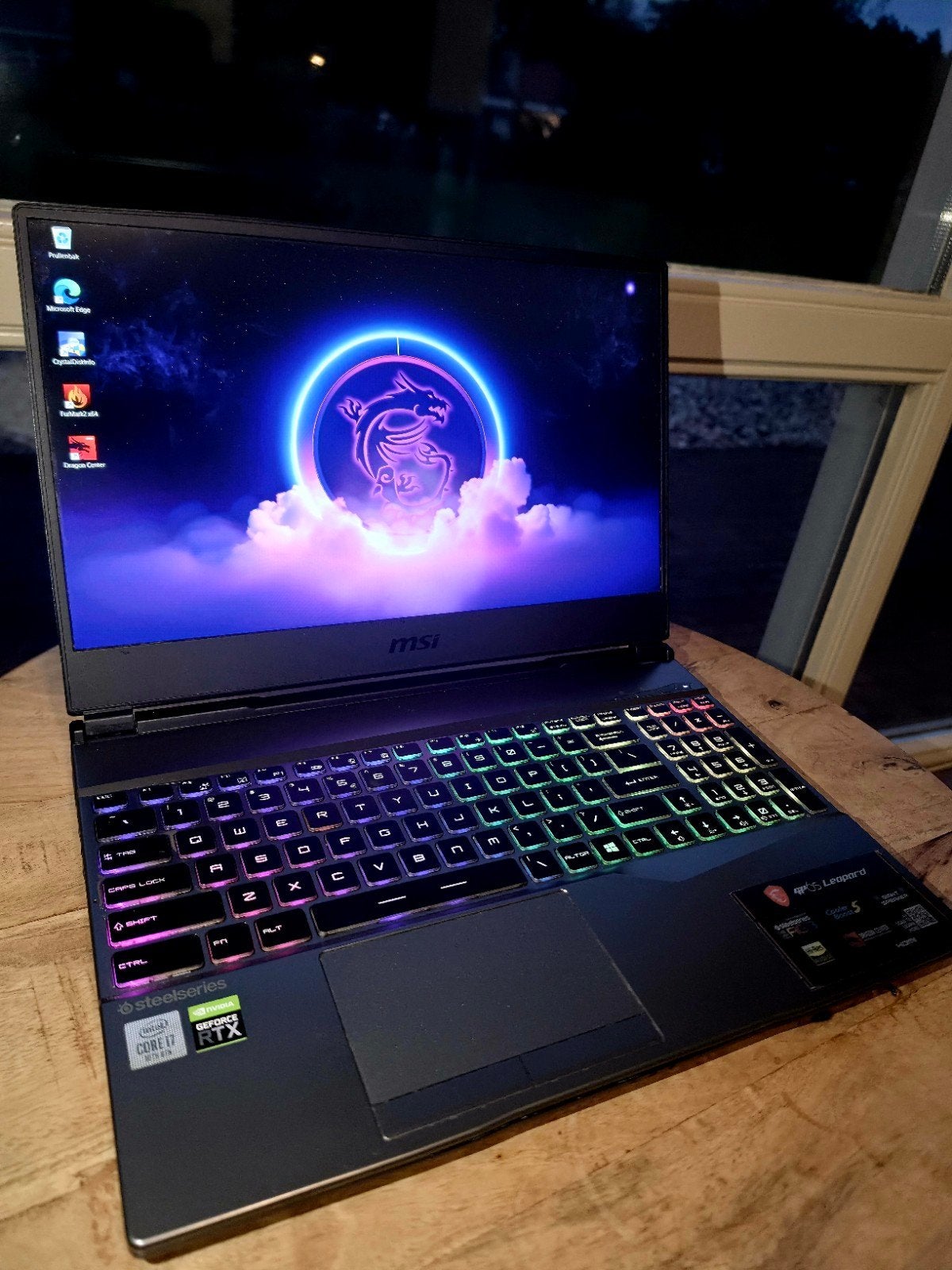 MSI Leopard gaming laptop - I7 / RTX / 16GB / 1,5 TB / RGB