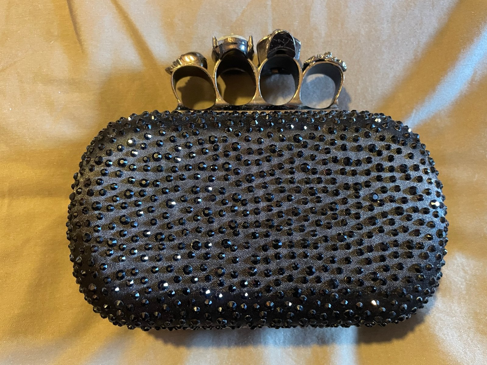 Coole Clutch met boksbeugel en strass steentjes, Ophalen of Verzenden, Gebruikt, Zwart, Avondtasje