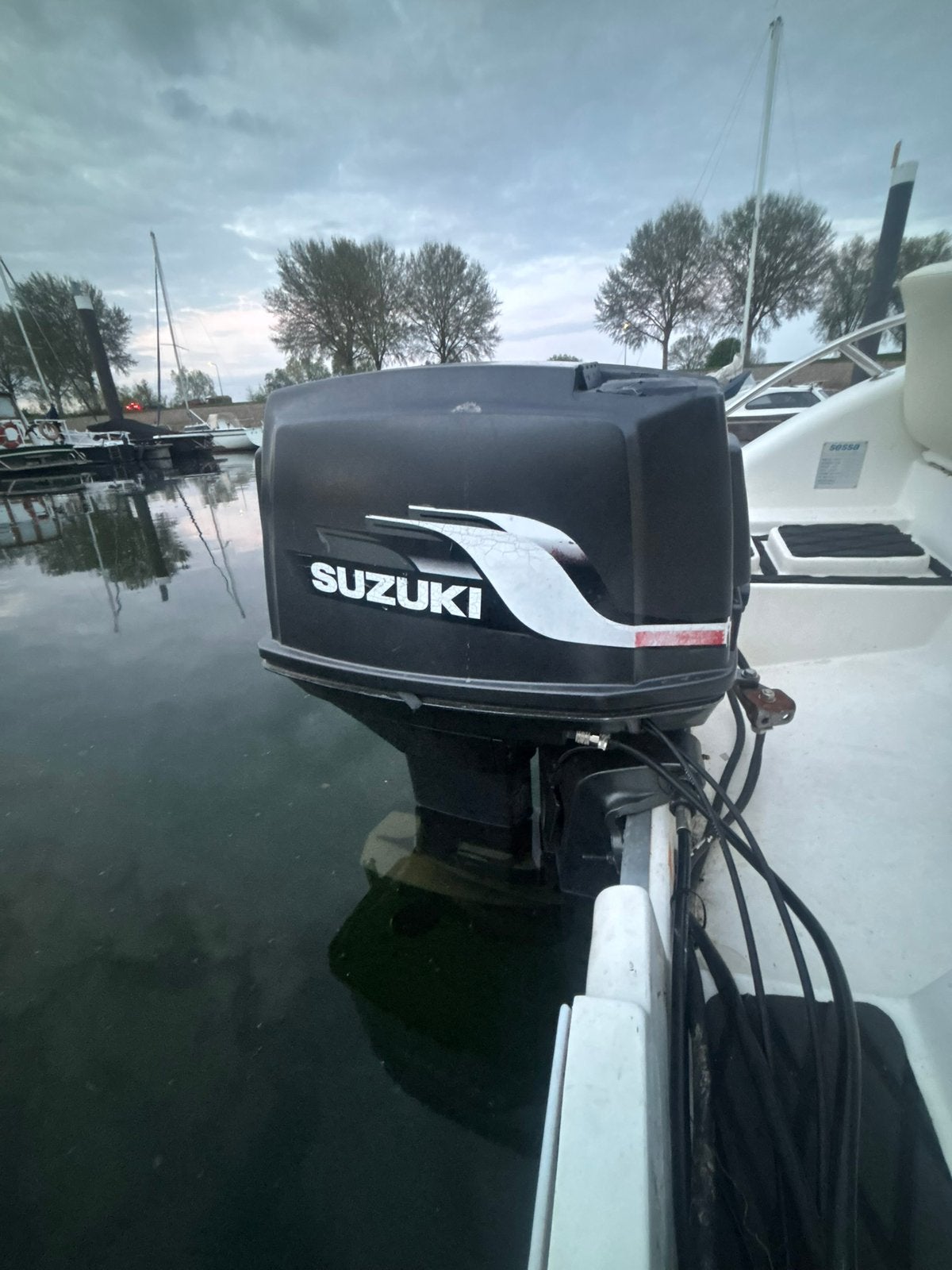 Nette suzuki dt65 buitenboordmotor langstaart, Watersport en Boten, Buiten- en Binnenboordmotoren, Zo goed als nieuw, Benzine