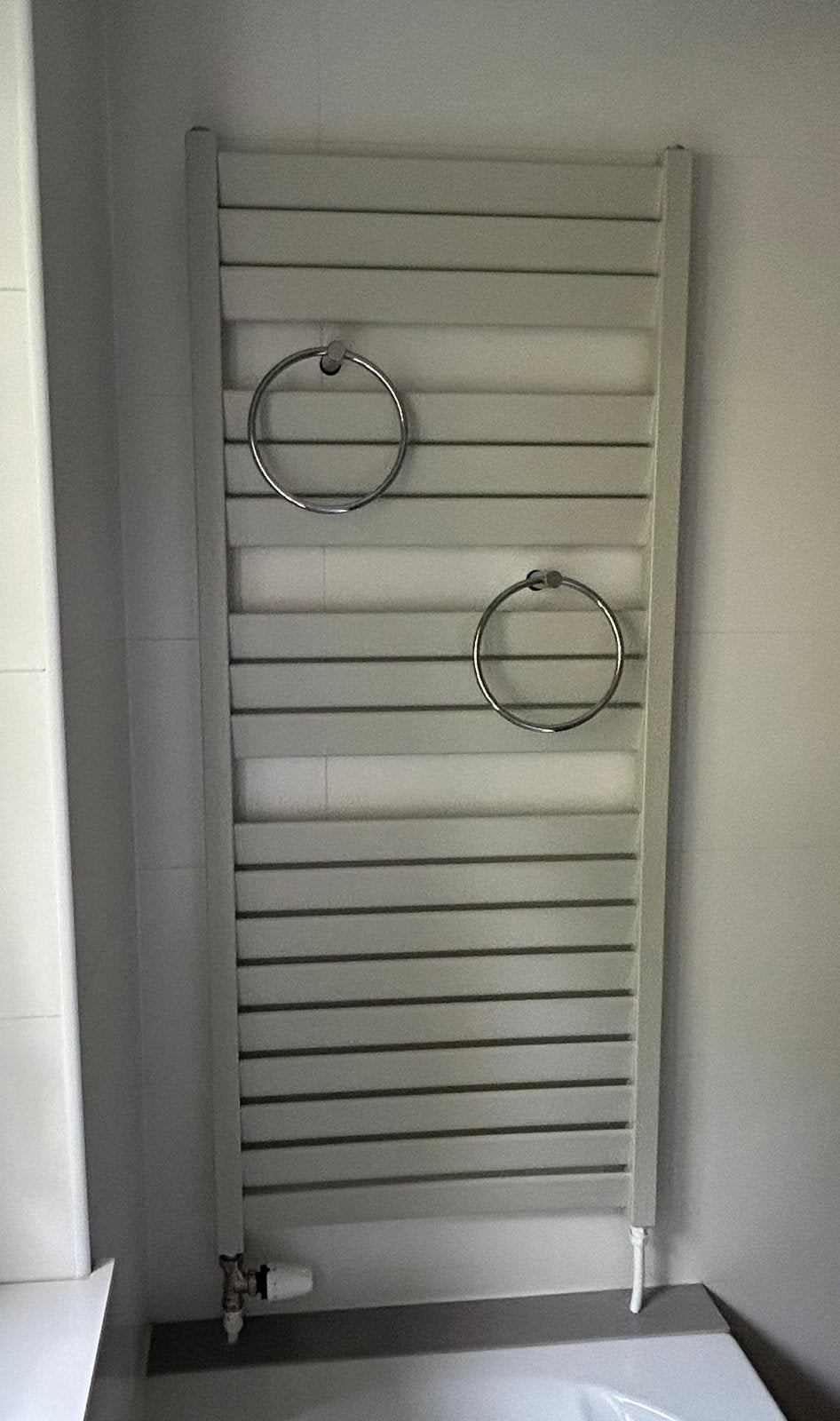 Jaga badkamerradiator, Ophalen, Radiator, Minder dan 60 cm, Zo goed als nieuw