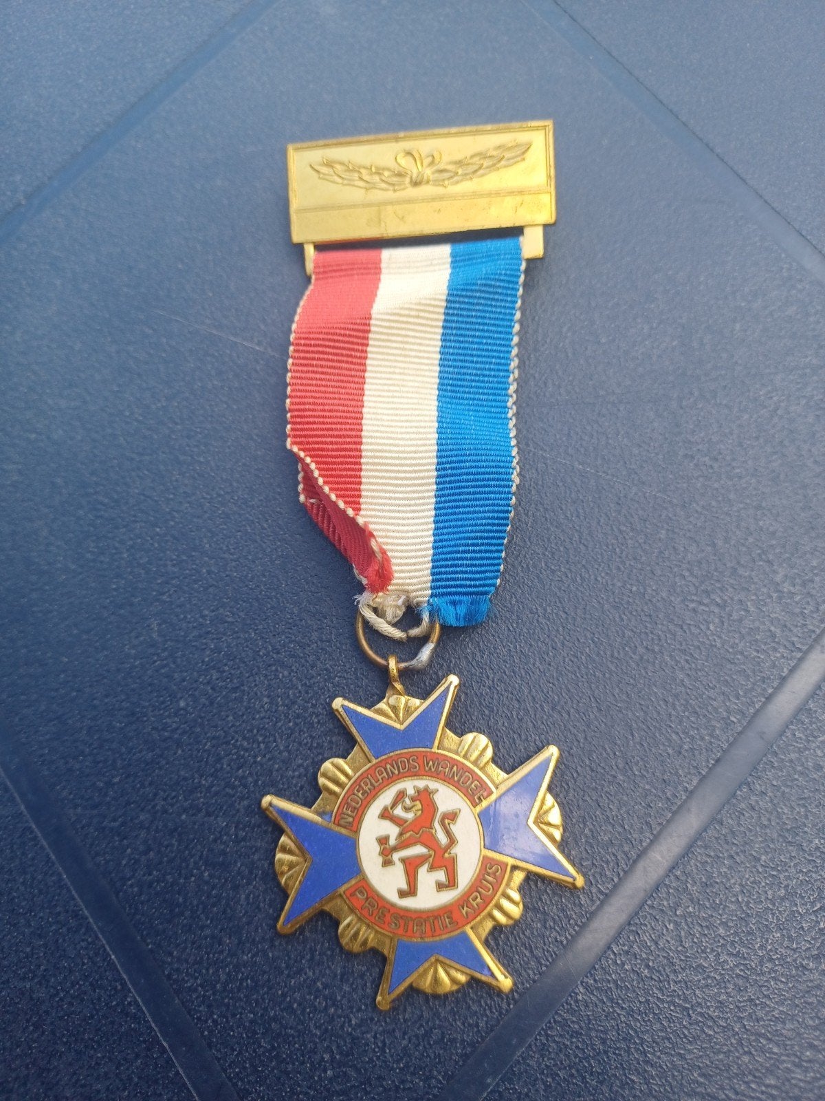 Medaille Nederlands Wandel Prestatie kruis (emaille), Ophalen of Verzenden, Overige materialen