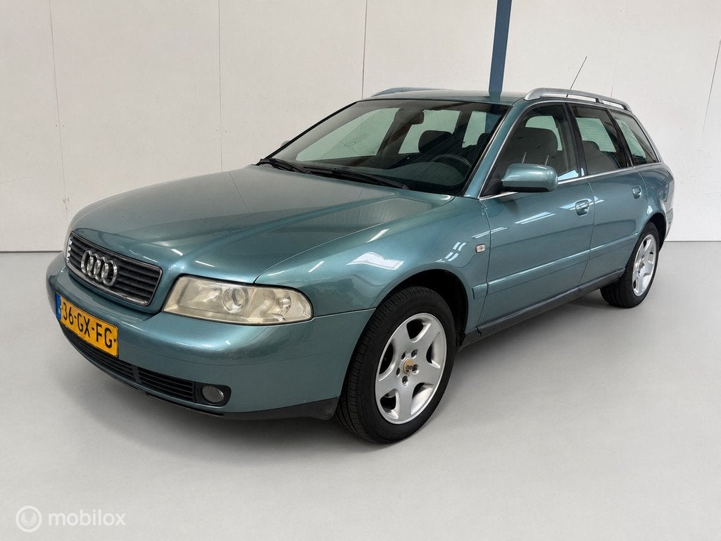 Audi A4 Avant 1.8 5V Turbo Advance RUNNER/EXPORT APK 2027, Auto's, Audi, Voorwielaandrijving, 1300 kg, Gebruikt, Automatische klimaatregeling