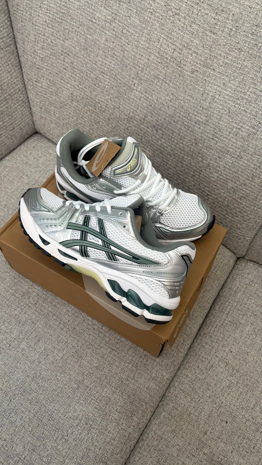 ASICS Kayano 14 Groen Zilver, Hardloopschoenen, Nieuw, Ophalen of Verzenden, Hardlopen