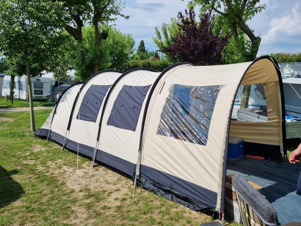 4 persoons Tunneltent, Caravans en Kamperen, Tenten, tot en met 4, Gebruikt, Ophalen