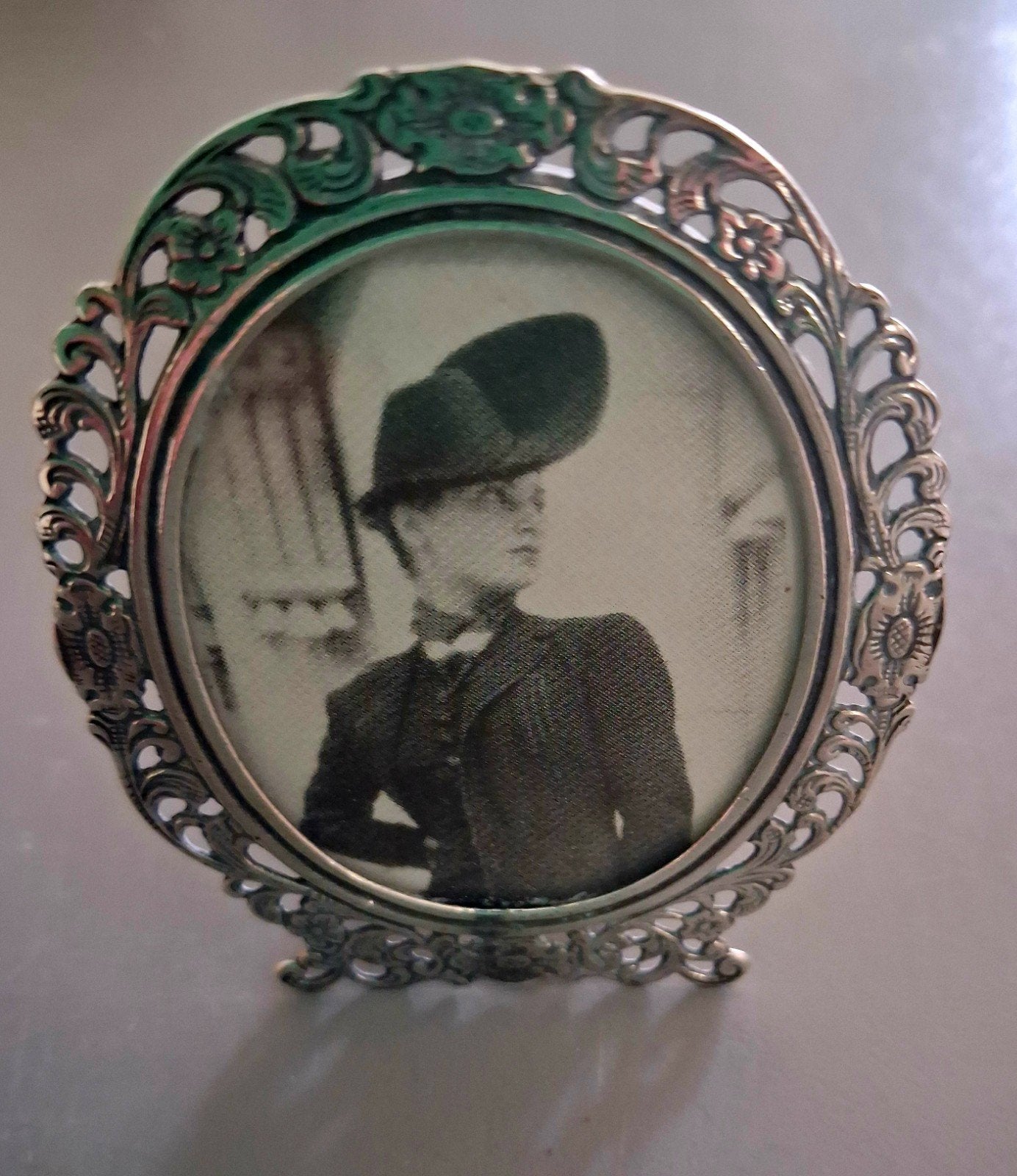 Zilver fotolijstje,ovaal,7x6 cm, Antiek en Kunst, Ophalen of Verzenden, Zilver