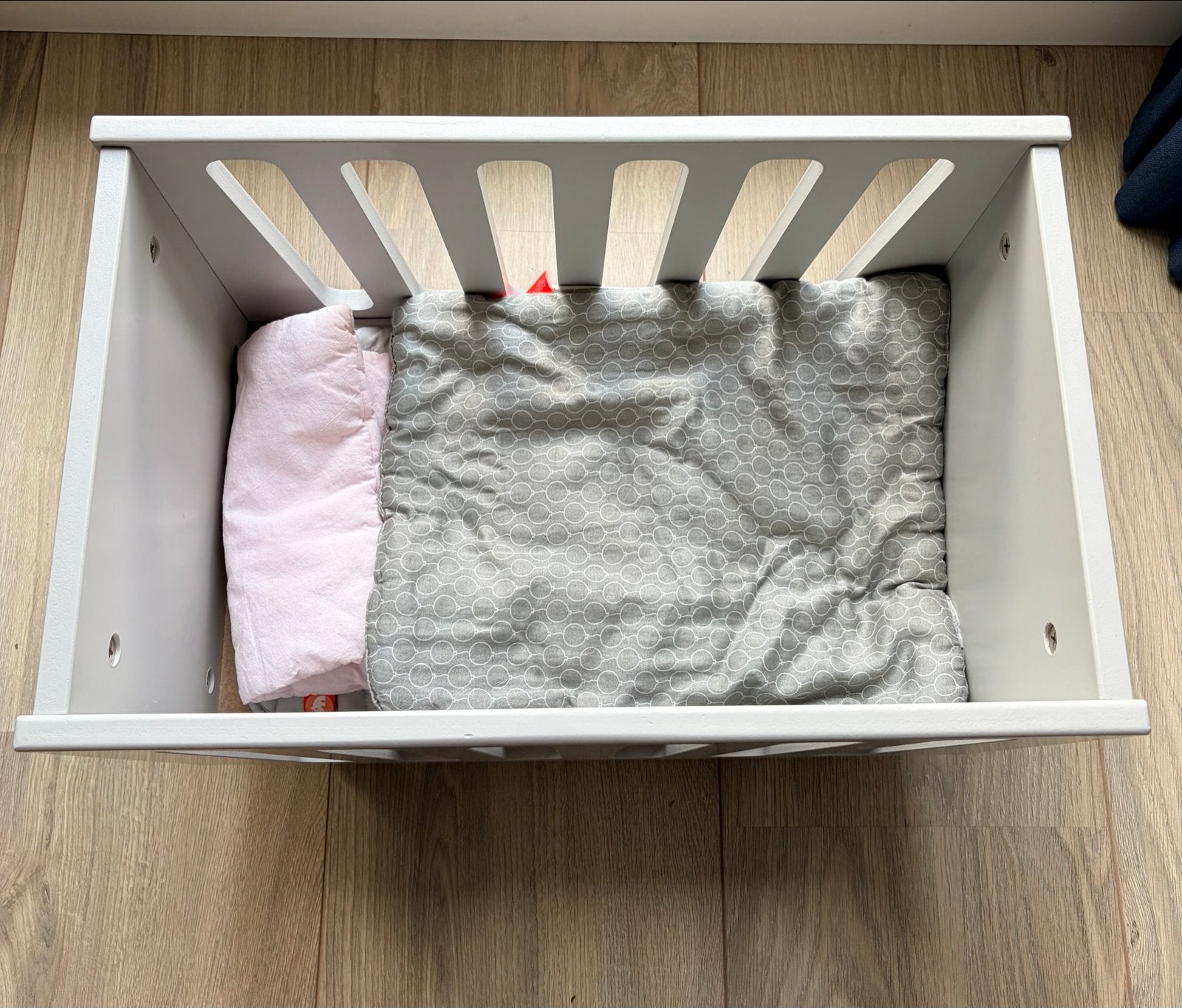 Done by deer Houten Poppenbed met toebehoren, Ophalen, Zo goed als nieuw, Overige typen