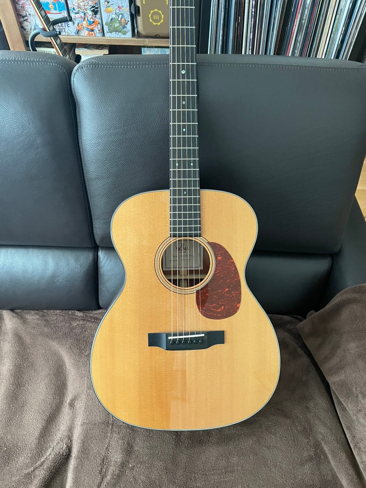 Sigma 000M-18+, Muziek en Instrumenten, Snaarinstrumenten | Gitaren | Akoestisch, Ophalen, Zo goed als nieuw, Western- of Steelstringgitaar
