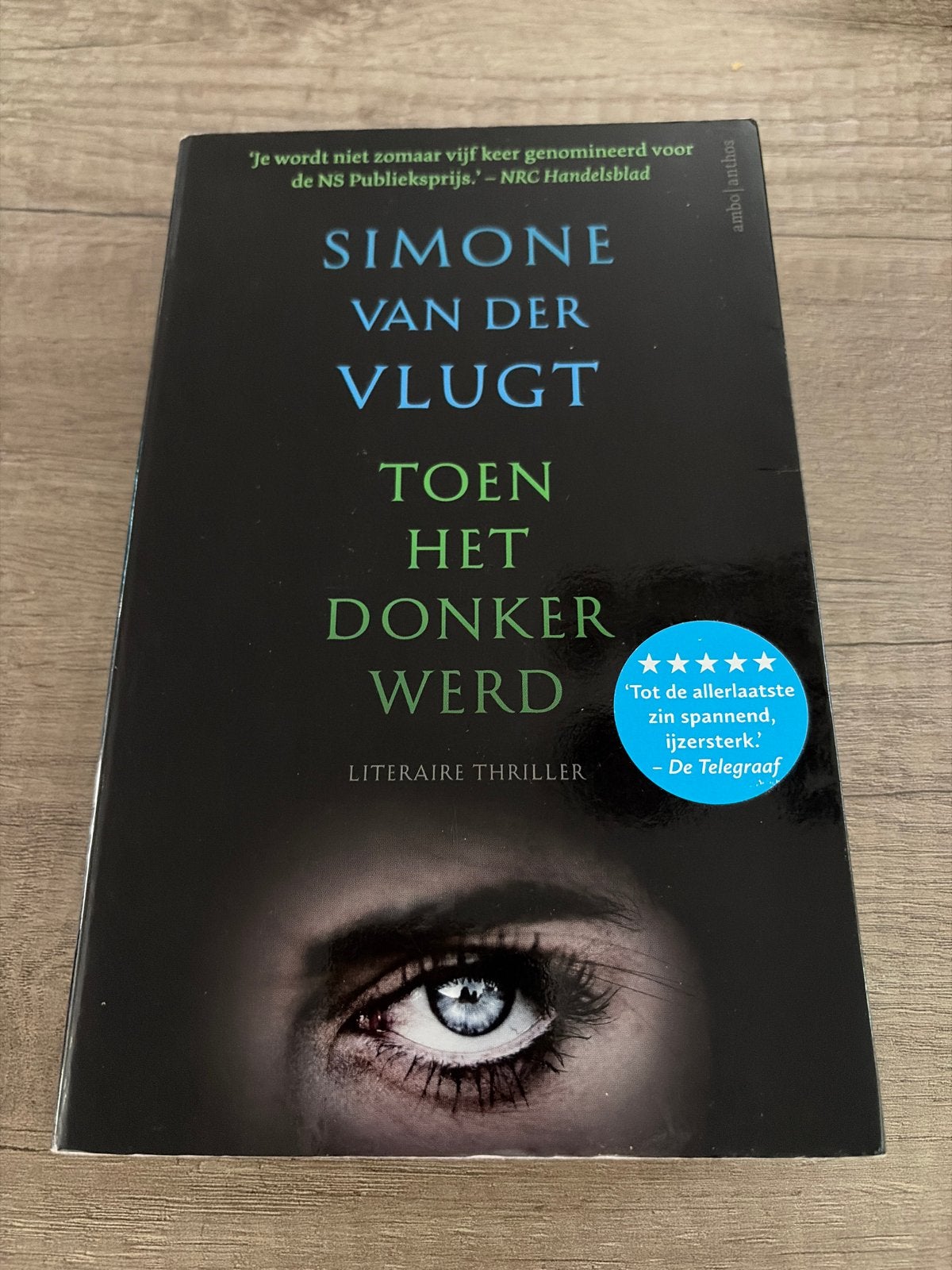 Simone van der Vlugt - Toen het donker werd, Ophalen, Zo goed als nieuw, Nederland