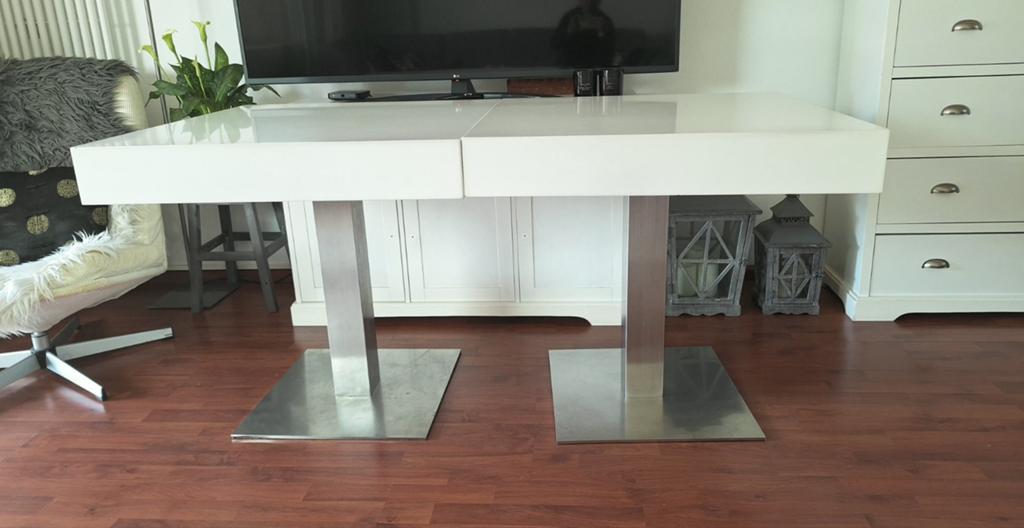 Witte nette schone Eettafel met Stalen Poot, Huis en Inrichting, Tafels | Eettafels, Ophalen, Gebruikt, 50 tot 100 cm, Overige materialen