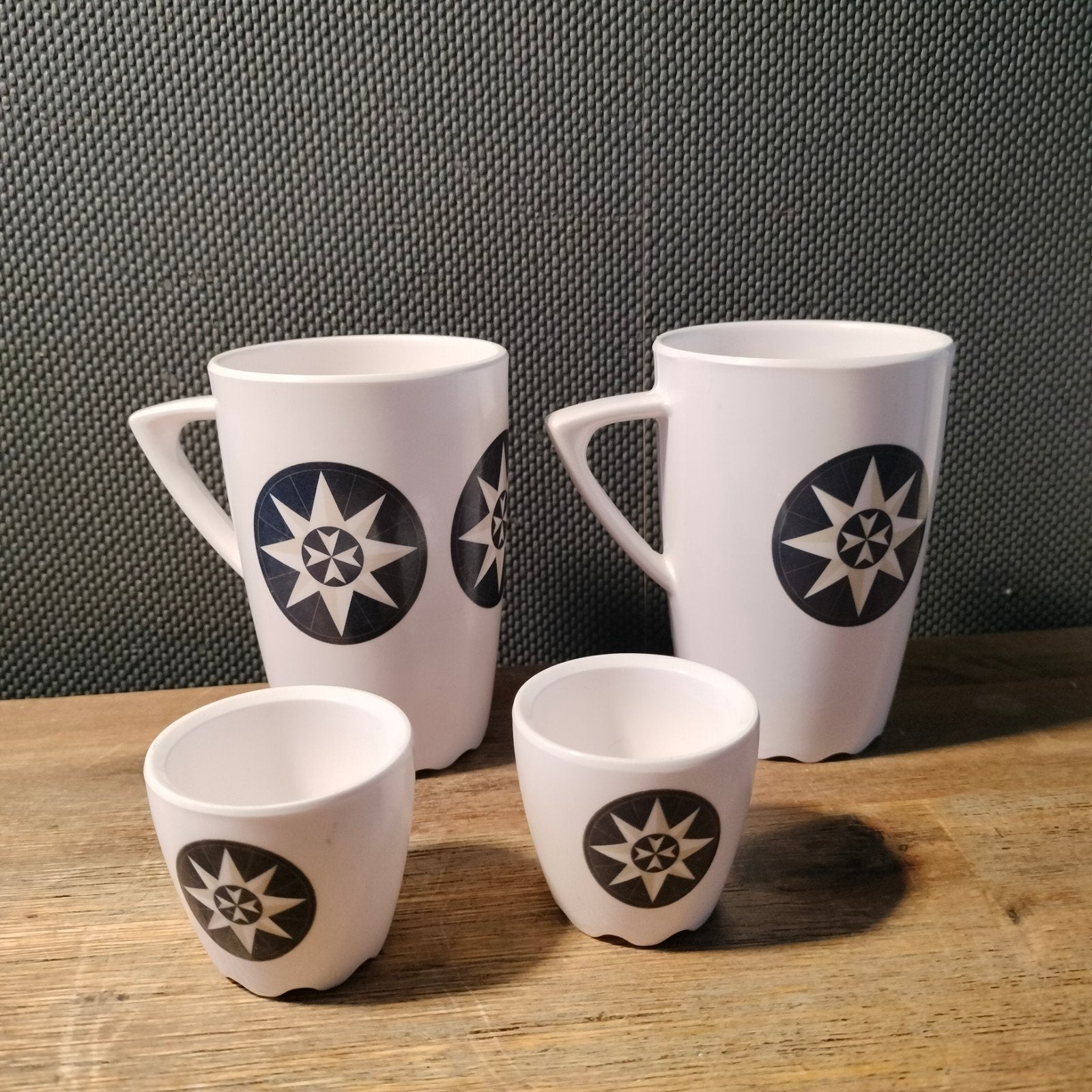 Mepal Rosti Windroos melamine Mokken en Eierdopjes Set, Overige materialen, Gebruikt, Overige typen, Ophalen of Verzenden