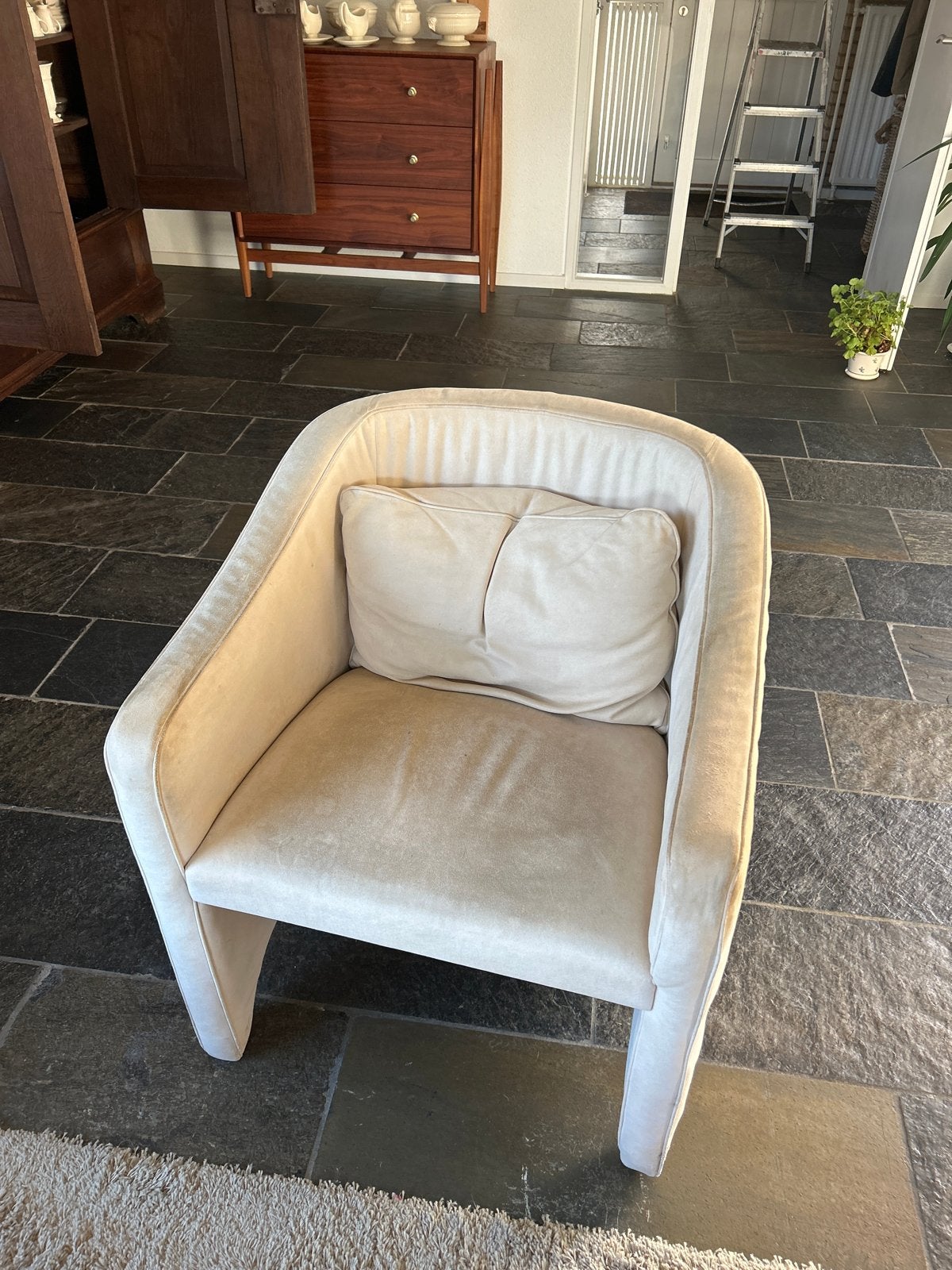 Gratis: Comfortabele fauteuil,, Ophalen, Wit, Zo goed als nieuw, Eén