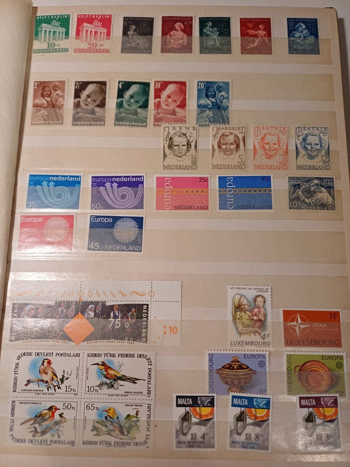 Europa postfris insteekalbum (B10), Postzegels en Munten, Postzegels | Volle albums en Verzamelingen, Ophalen of Verzenden, Buitenland