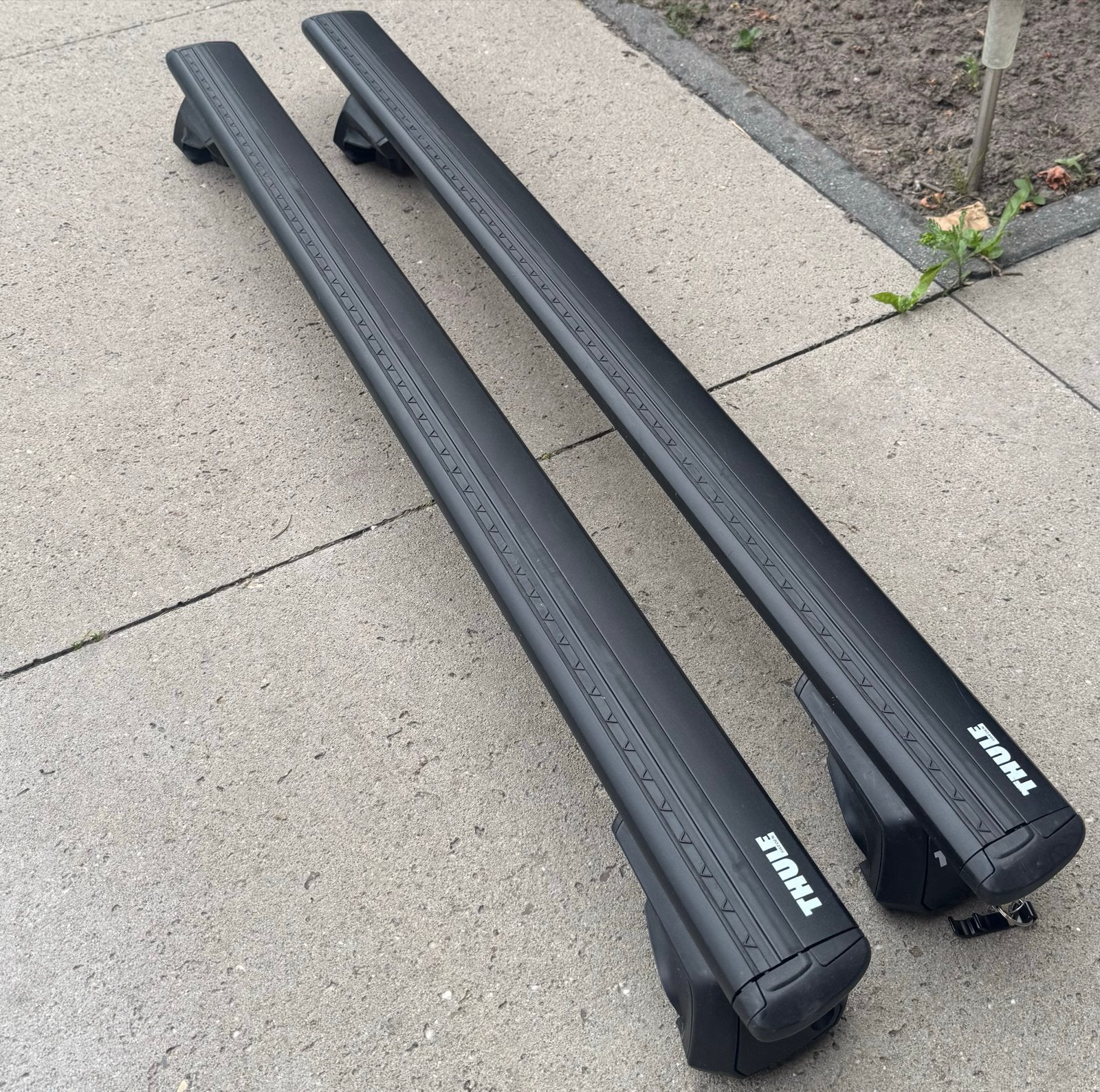 Thule WingBar Evo 118cm dakdragers (7104 zwart), Auto diversen, Dakdragers, Ophalen, Zo goed als nieuw