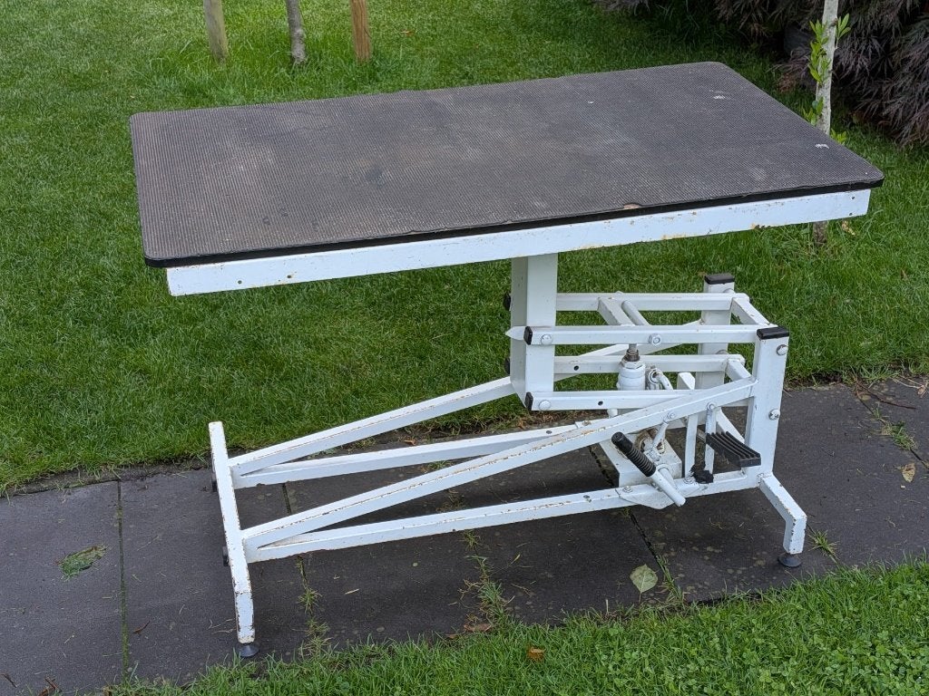 trimtafel verstelbaar, Ophalen, Gebruikt