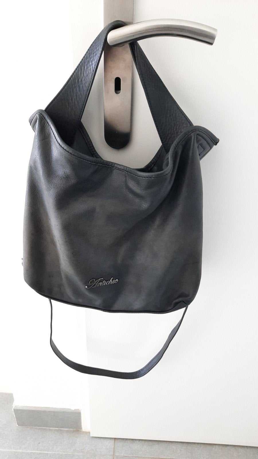 ANTICHIC LEREN Zwarte Leren Schouder-/Crossbodytas, Ophalen of Verzenden, Gebruikt, Zwart, Schoudertasje
