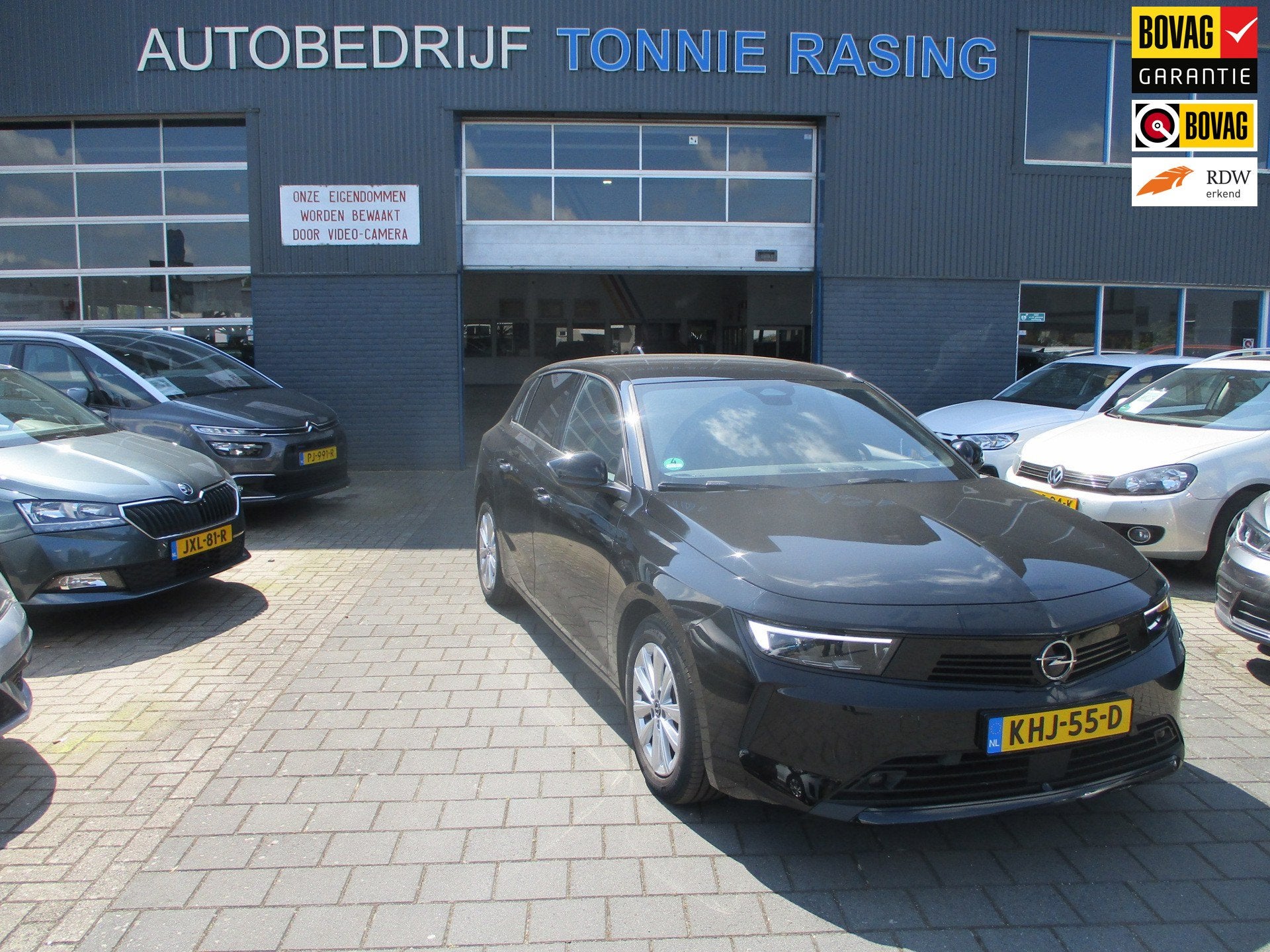 Opel ASTRA 1.2 Turbo Edition, Auto's, Opel, Gebruikt, 1199 cc, Zwart, 19 km/l