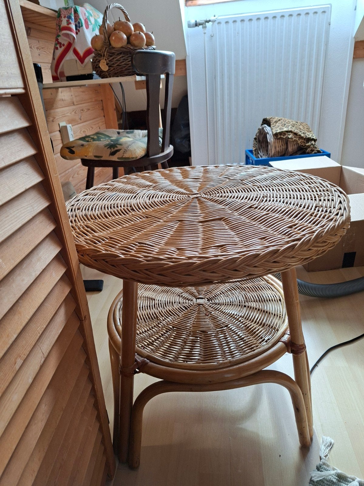 Rotan tafeltje - Rond, 60 cm doorsnee, 53 cm hoog, Huis en Inrichting, Overige materialen, Gebruikt, Rond, Ophalen