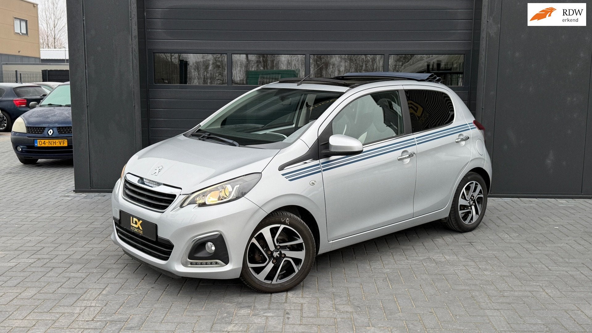 Peugeot 108 1.2 Puretech Allure Cabrio|Camera, Auto's, Peugeot, Gebruikt, Euro 6, 1199 cc, 840 kg