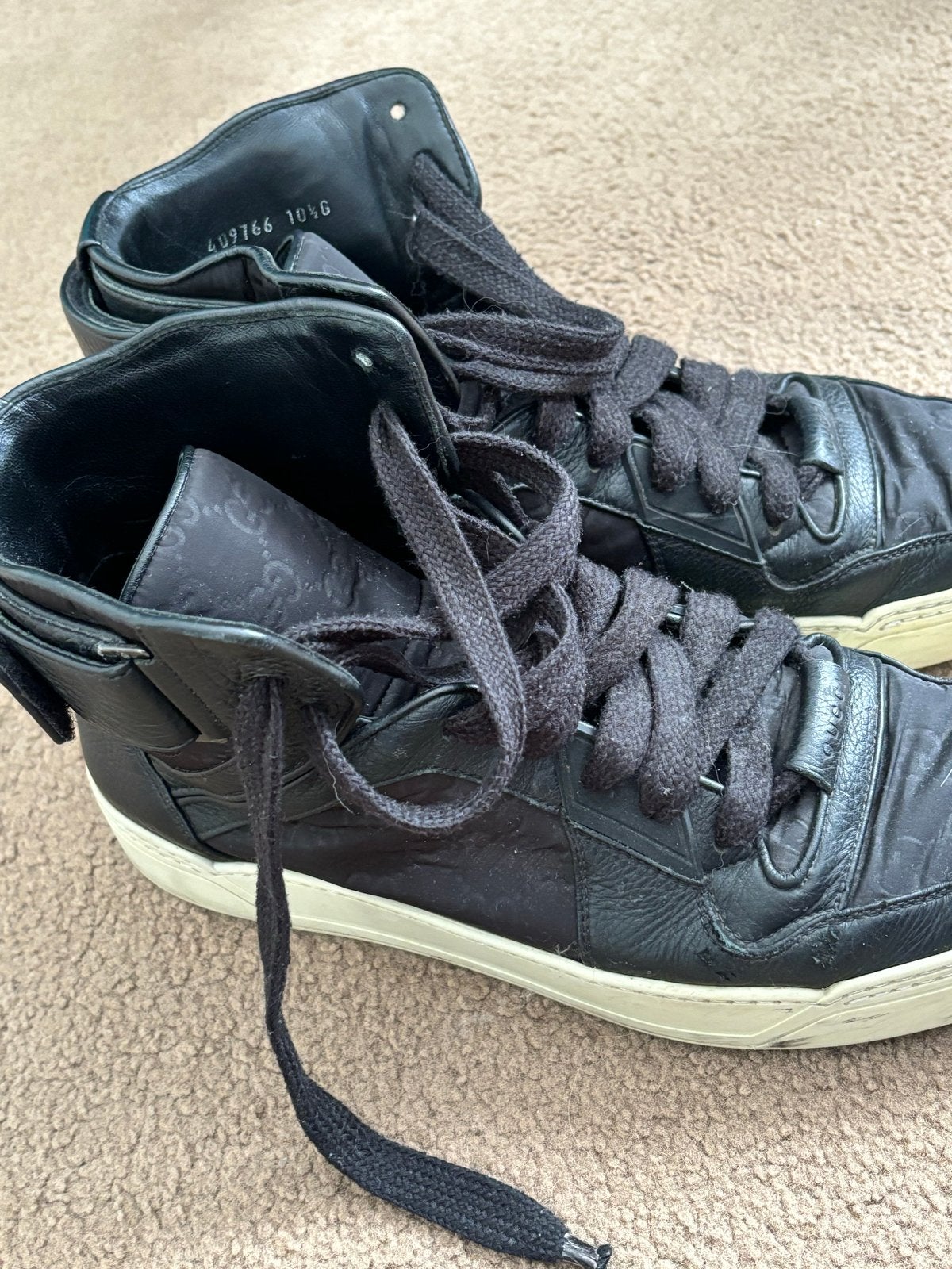Gucci Hoge Sneakers Zwart - Maat 44, Ophalen of Verzenden, Gedragen, Zwart, Sneakers of Gympen