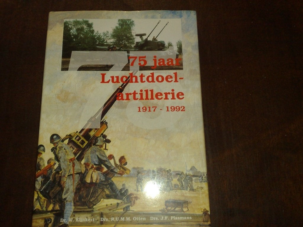 75 jaar Luchtdoelartillerie 1917-1992, Ophalen of Verzenden, Zo goed als nieuw, Landmacht, 1945 tot heden