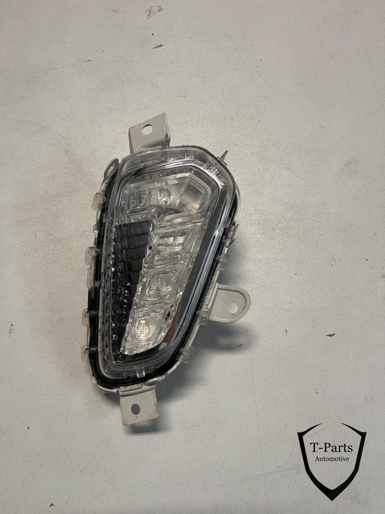 Volvo v40 rechts mistlamp lamp, Auto-onderdelen, Verlichting, Info@fabrikant.eu, Ophalen of Verzenden, Volvo, Fabrikantstraat 1
1000 AA  Amsterdam