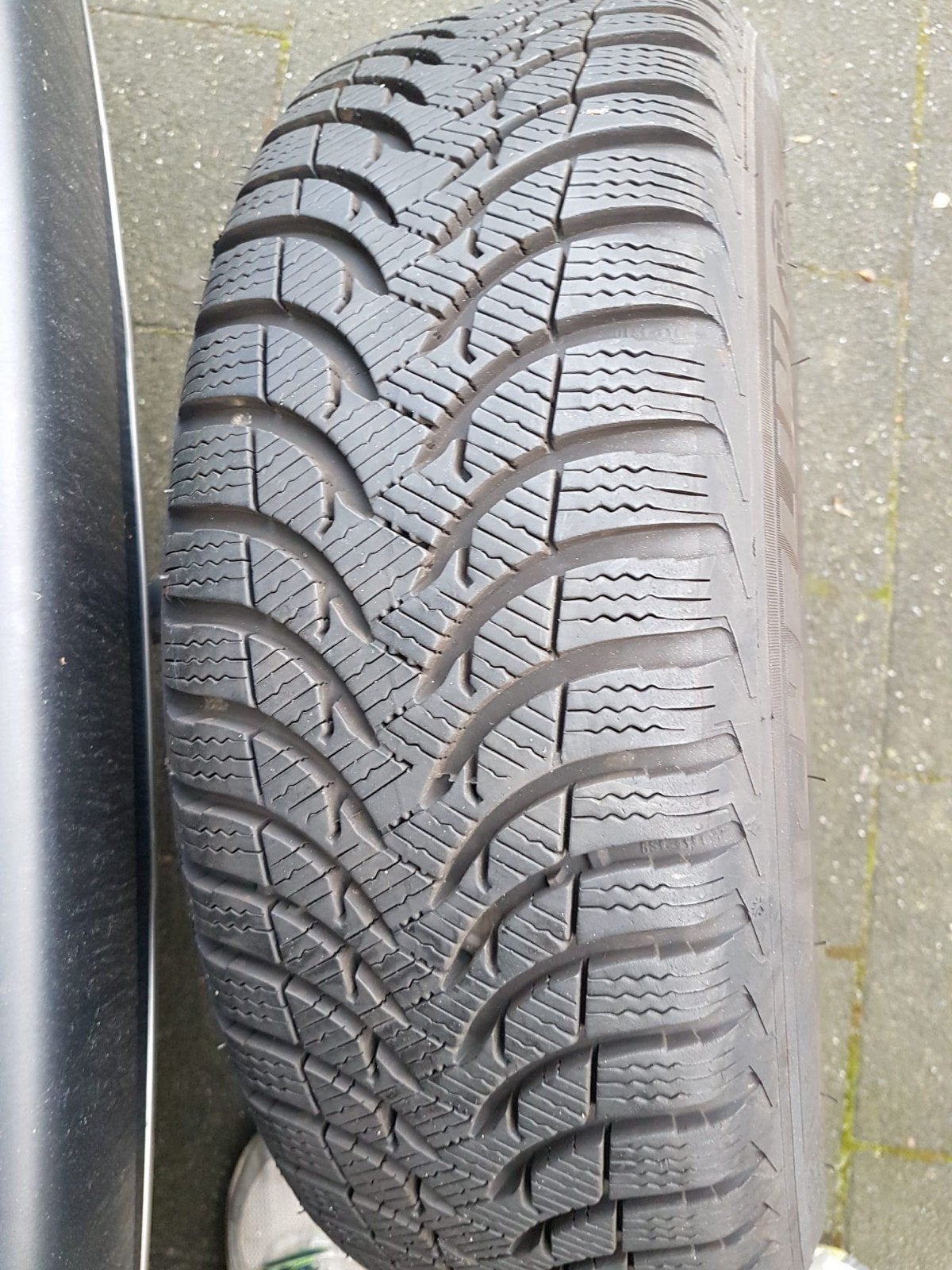 Michelin Winterbanden 185/65 R15 met stalen velgen, Ophalen, Gebruikt, 15 inch, Banden en Velgen