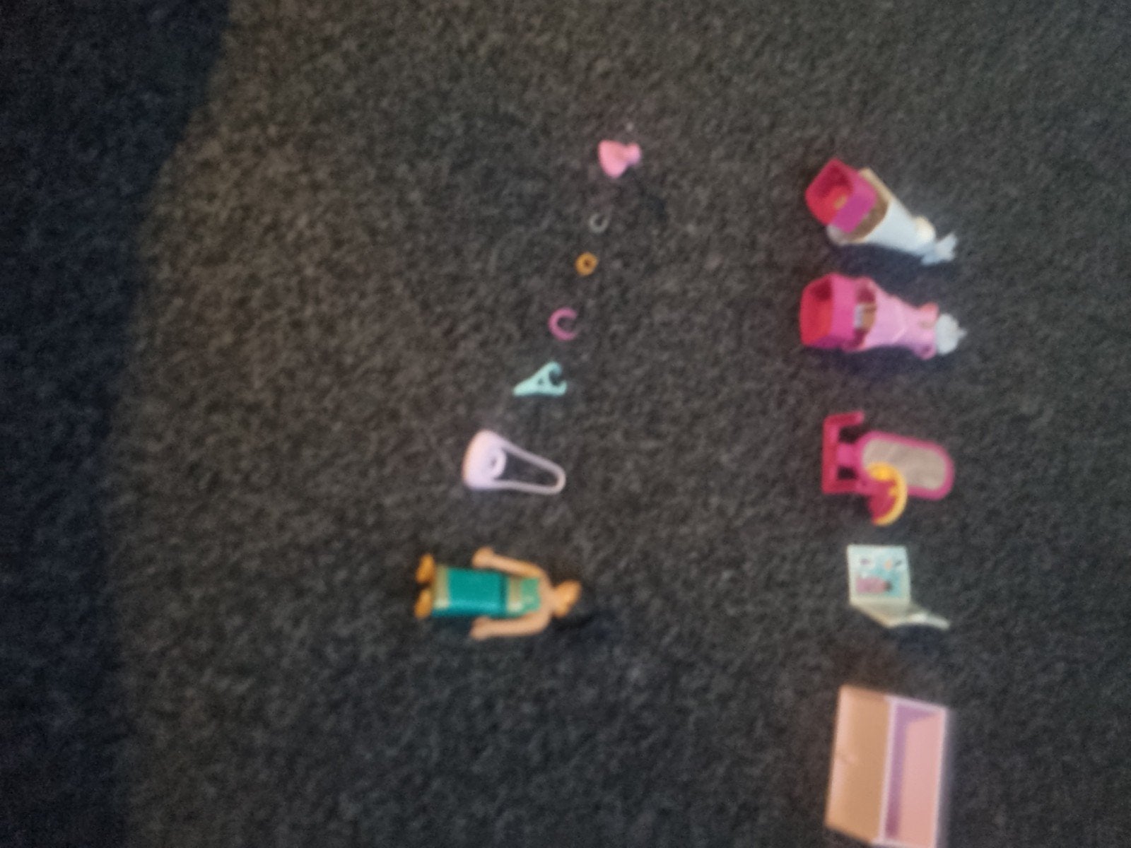 Feestelijk modeboetiek, Verzenden