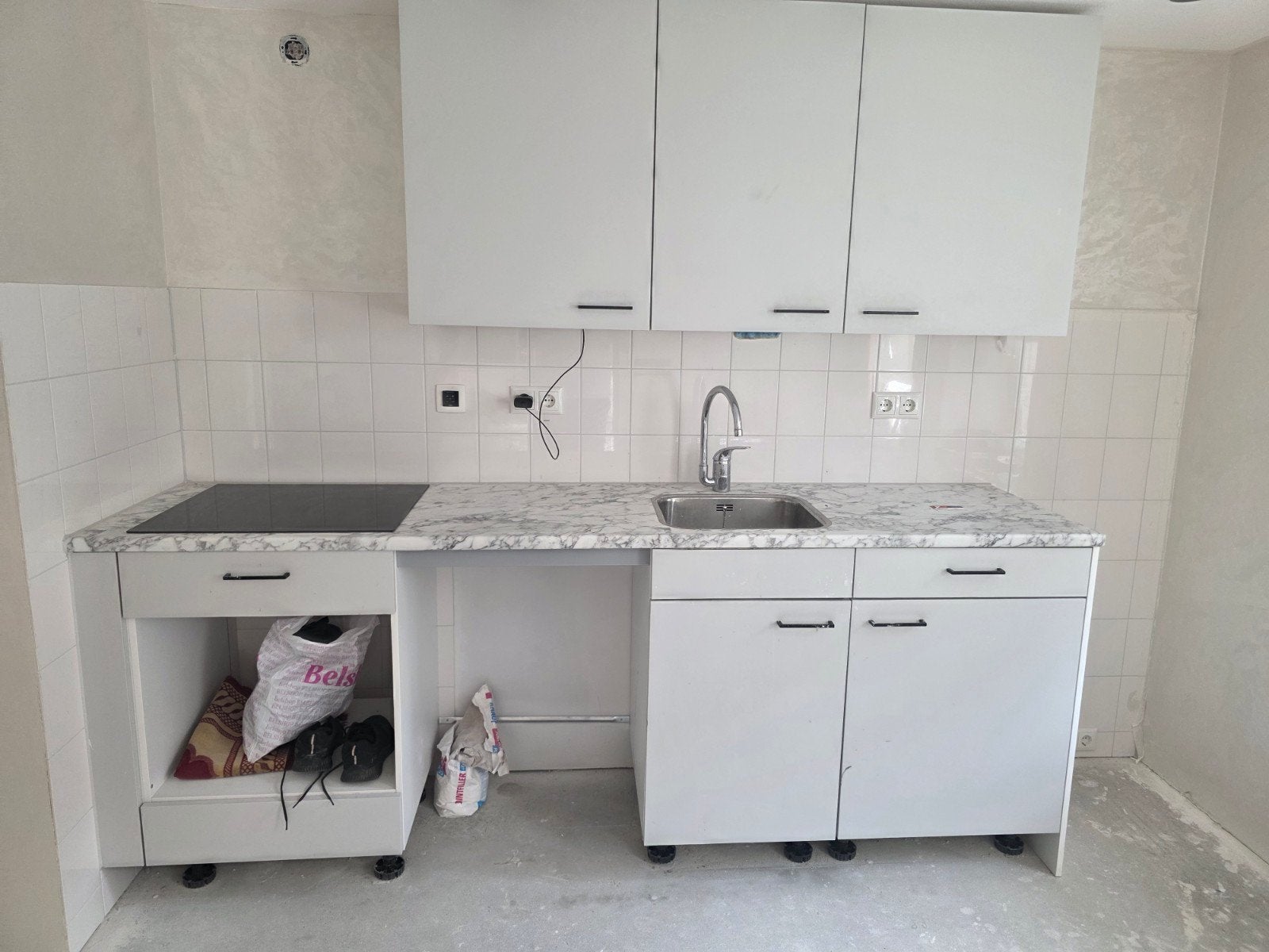 Compact Bruynzeel keukenblok - Etna inductie + Grohe kraan, Ophalen, Nieuw, Enkelwandige keuken, Hoogglans of Gelakt