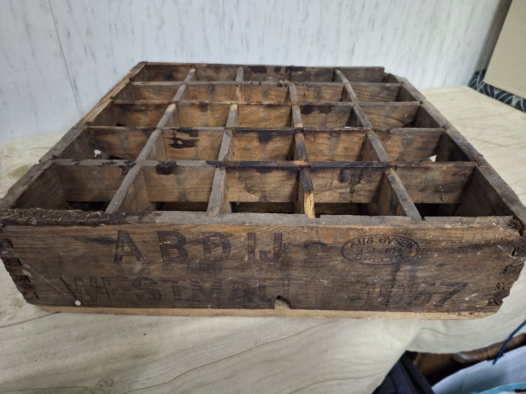 oude bierbak Abdij Westmalle, 1957, Verzamelen, Biermerken, Ophalen of Verzenden, Gebruikt, Overige typen, Overige merken