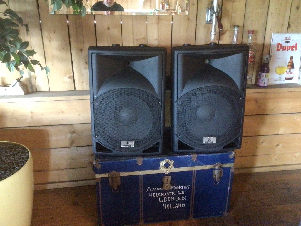 Devine Actieve speakerset Artis 15A, Gebruikt, 120 watt of meer, Front, Rear of Stereo speakers, Ophalen